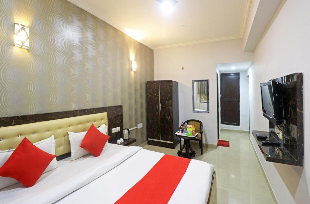 ניו דלהי Airport Samara Inn מראה חיצוני תמונה