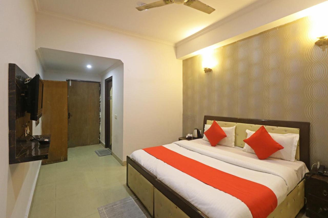 ניו דלהי Airport Samara Inn מראה חיצוני תמונה