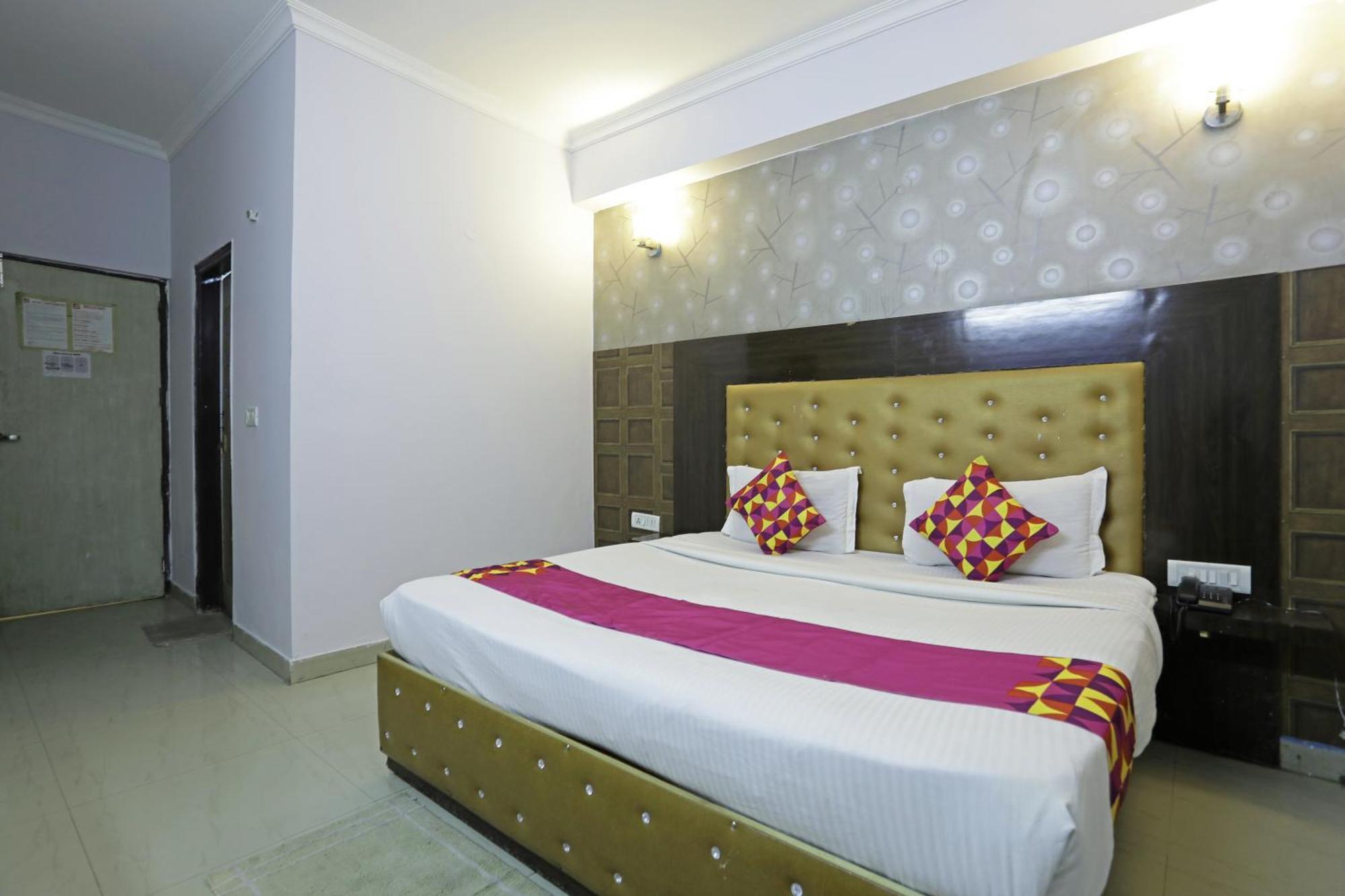 ניו דלהי Airport Samara Inn מראה חיצוני תמונה
