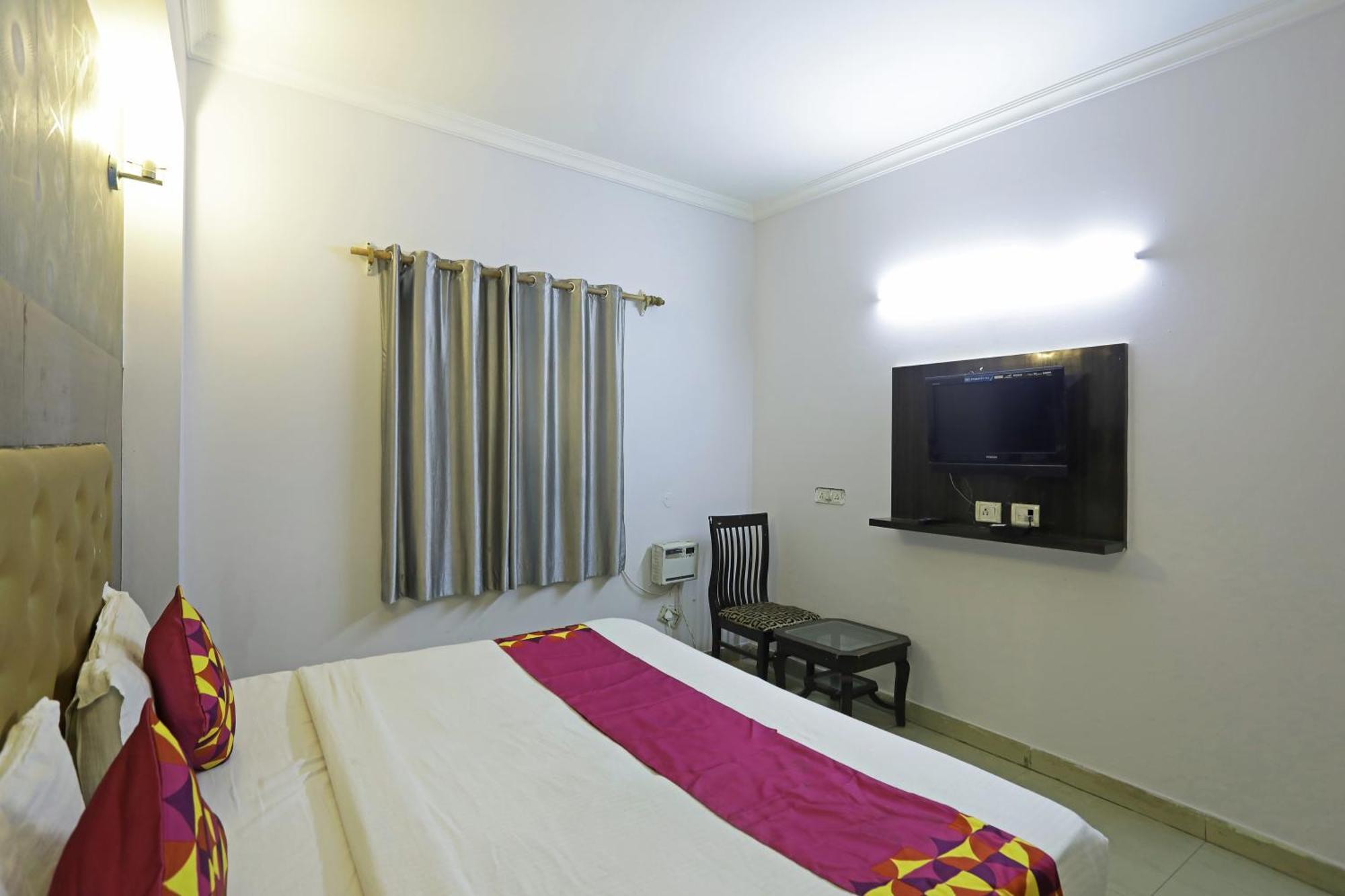 ניו דלהי Airport Samara Inn מראה חיצוני תמונה