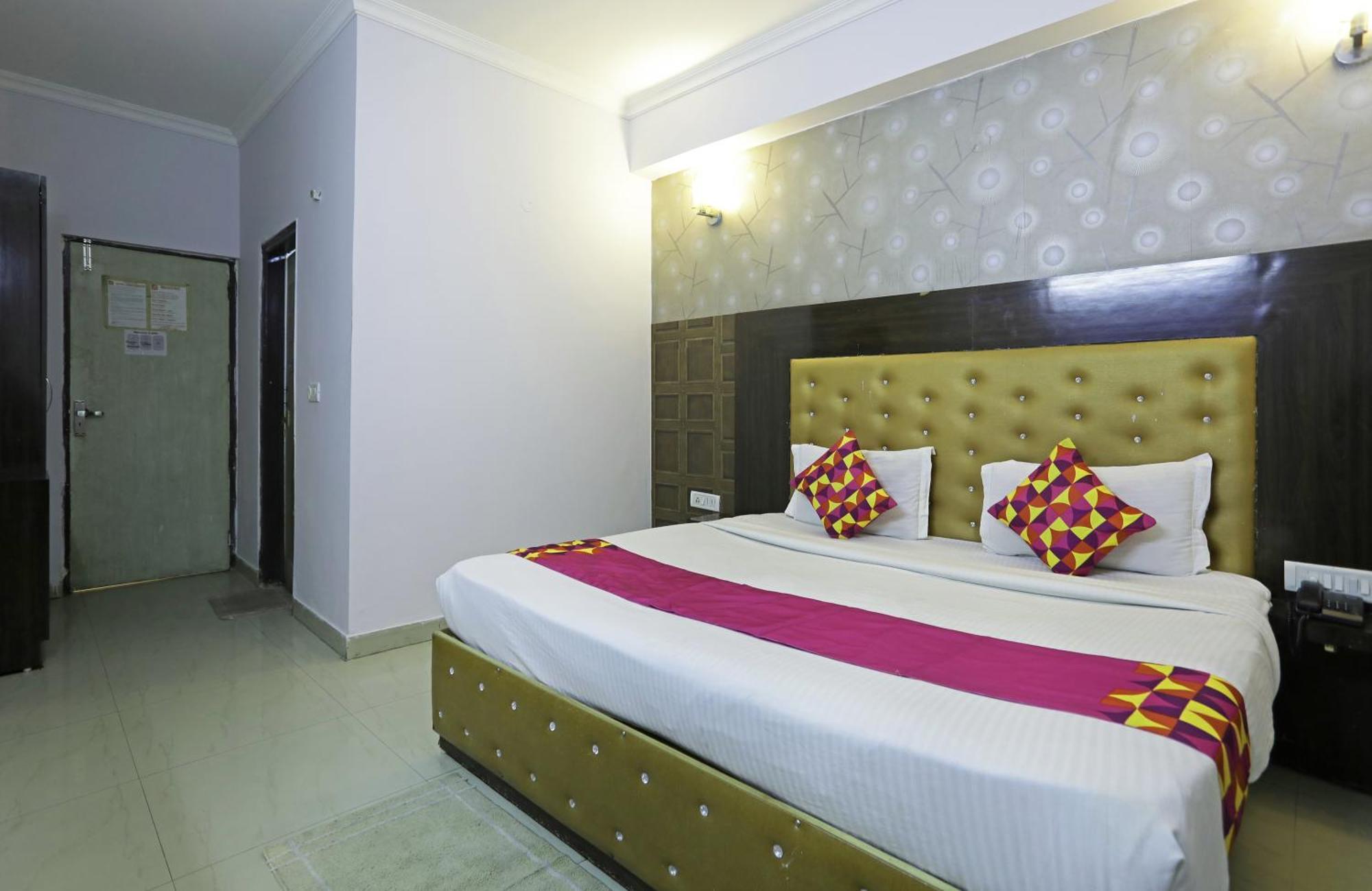ניו דלהי Airport Samara Inn מראה חיצוני תמונה